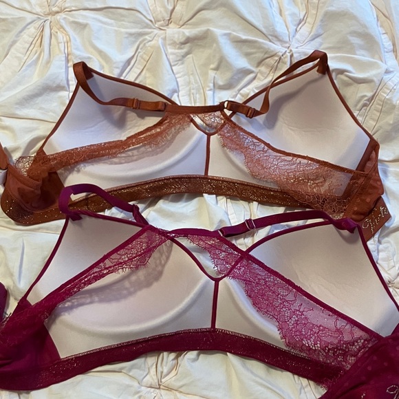 *2 FOR 30* Victoria's Secret Bras - Picture 3 of 4
